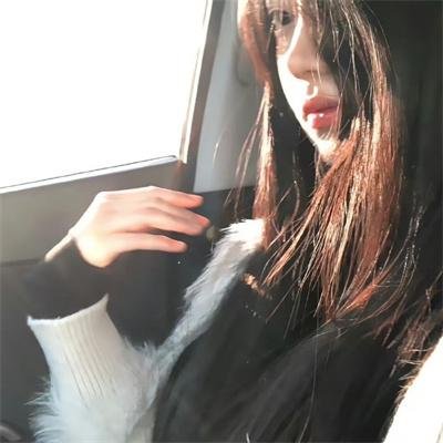 站起来的女孩